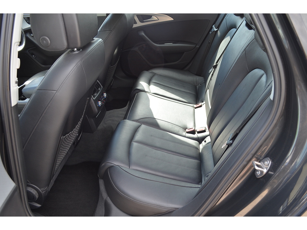 Audi A6 Allroad 3.0 Allroad Tdi Quattro 268 Bhp Red #18