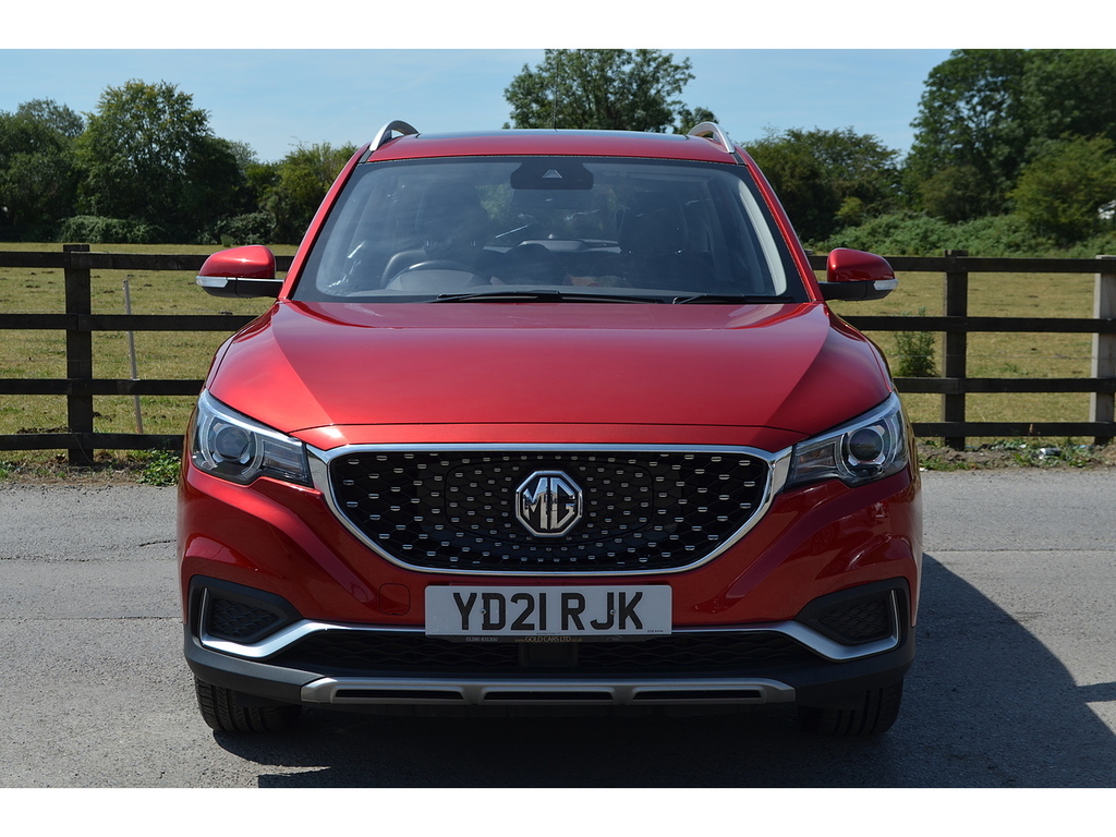 MG ZS Exclusive Red #2