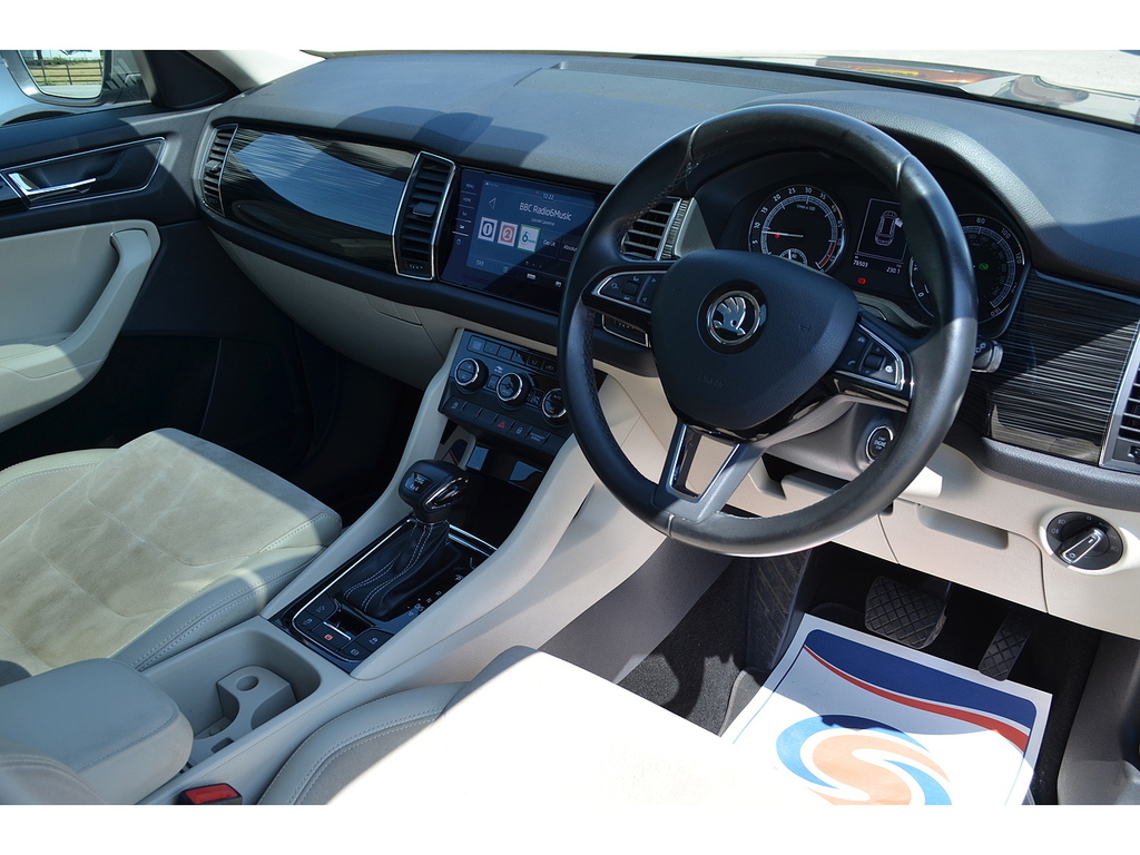 Skoda Kodiaq Tdi Se L YB67DKE Beige #2