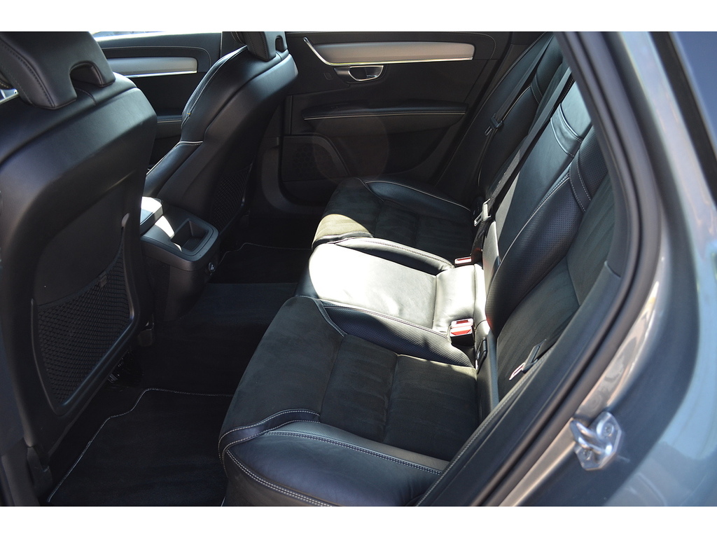 Volvo V90 2.0 D4 Momentum Estate Euro 6 S S Blue #18