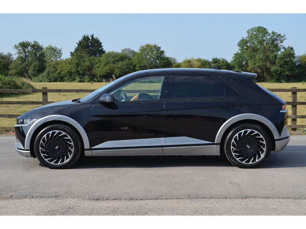 Hyundai Ioniq 5 Ultimate Black #5