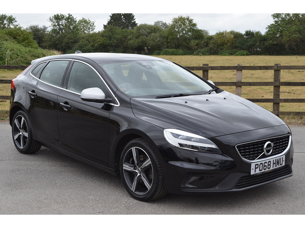 Volvo V40 T2 R-design Nav Plus Black
