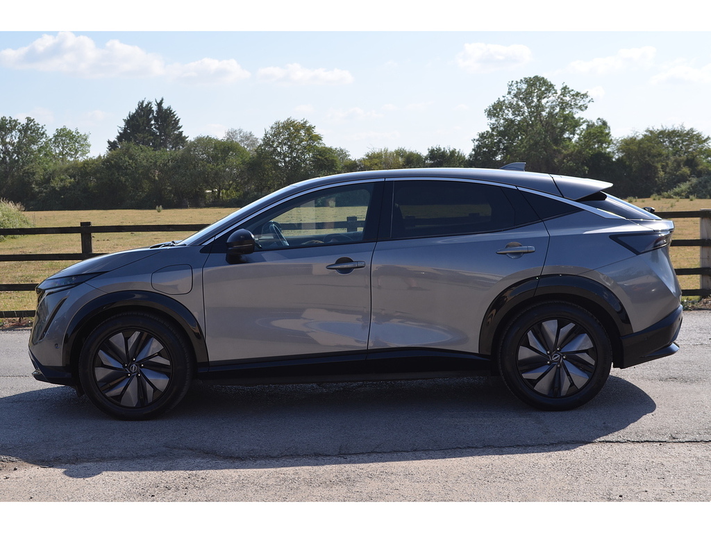 Nissan Ariya Evolve Grey #5