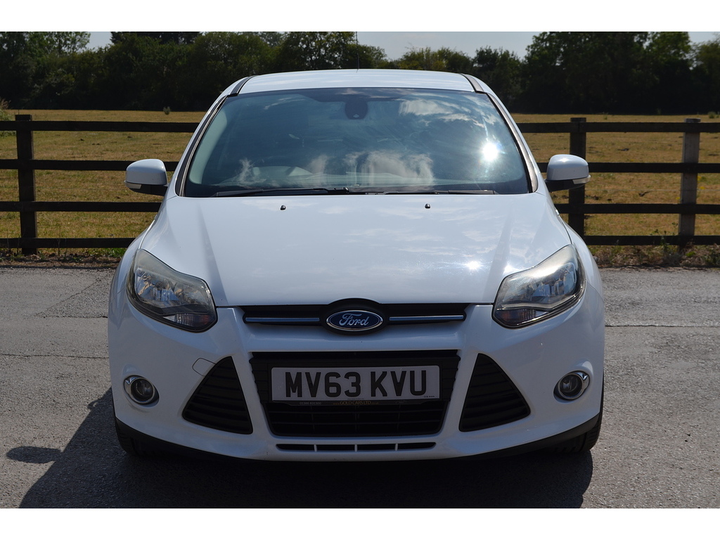 Ford Focus Tdci Zetec MV63KVU White #3