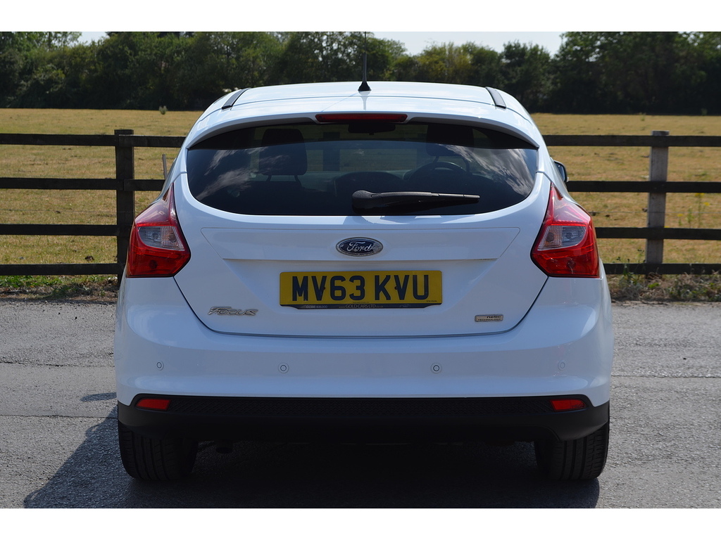 Ford Focus Tdci Zetec MV63KVU White #6