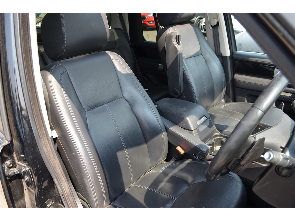 Land Rover Discovery 4 Sd V6 Landmark Black #5
