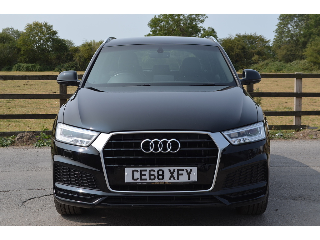 Audi Q3 Tfsi Cod S Line Edition CE68XFY Black #3