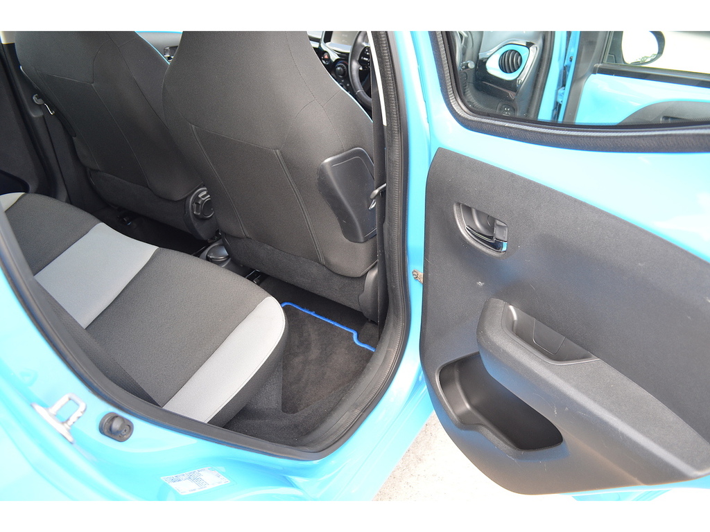 Toyota Aygo Hatchback 1.0 Red #14
