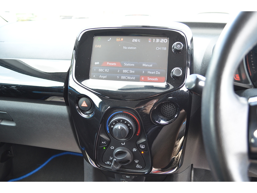 Toyota Aygo Hatchback 1.0 Red #15