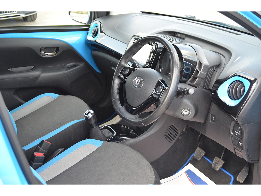 Toyota Aygo Vvt-i X-cite Blue #2