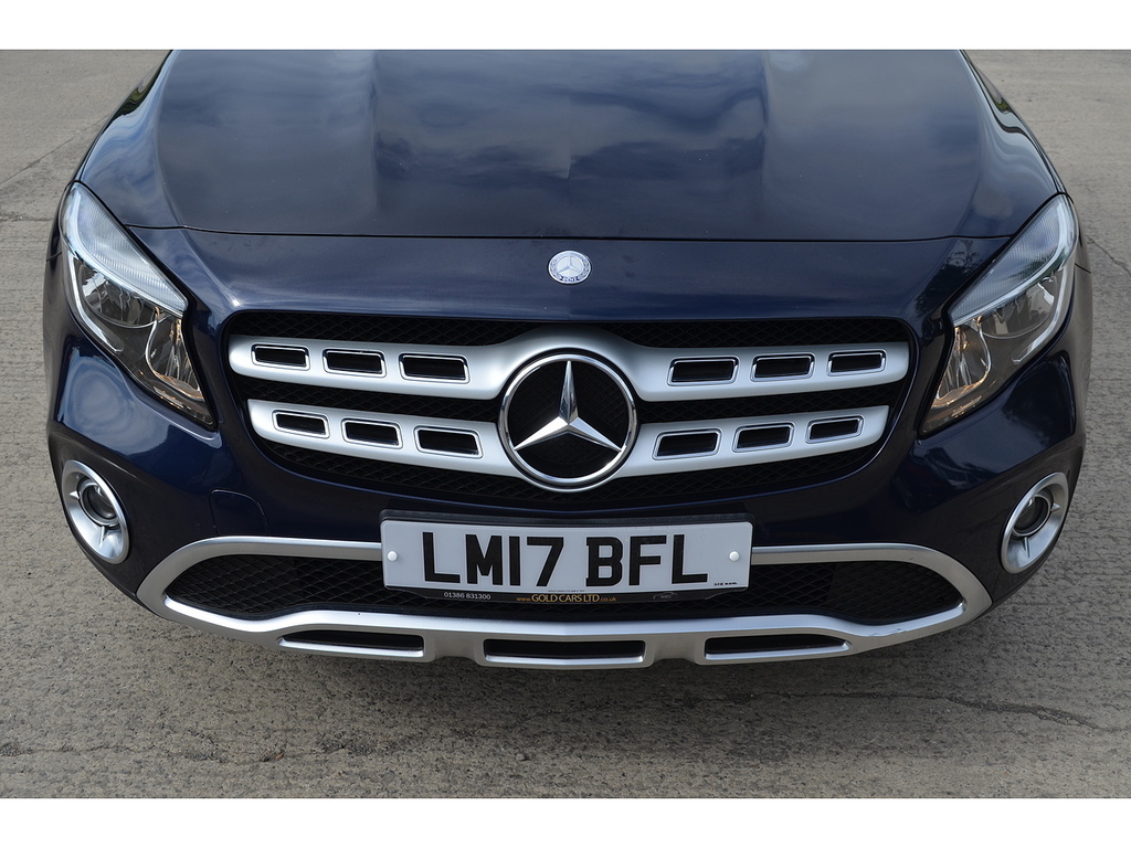 Mercedes-Benz GLA Class 2.1 Gla 220 D 4Matic Amg Line Premium Plus Red #32