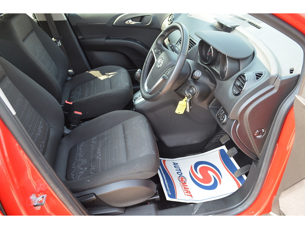 Vauxhall Meriva 1.4 Life 99 Bhp White #10