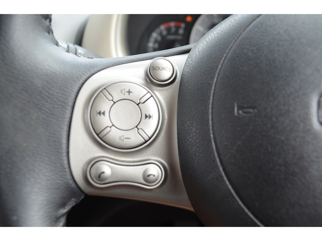 Nissan Micra Visia Black #37