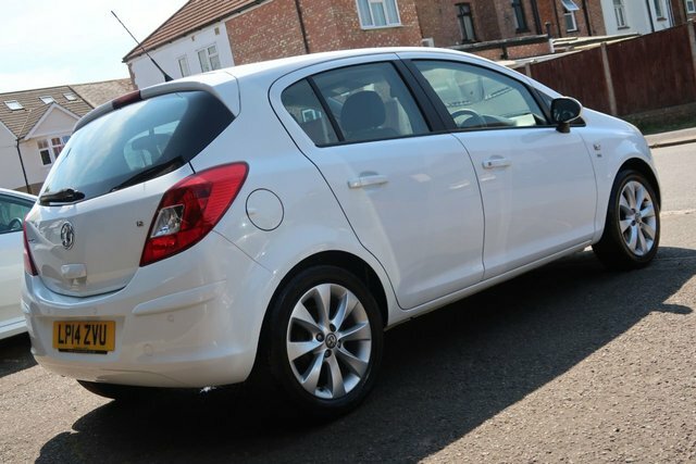 Vauxhall Corsa 2014 1.2 16V Excite Hatchback Eu White #3