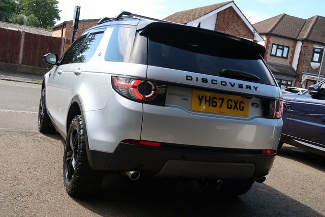 Land Rover Discovery Sport 2017 2.0 Td4 Hse Black Suv 4Wd Eur YH67GXG Black #5
