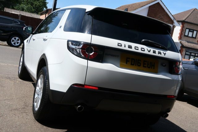 Land Rover Discovery Sport 2016 2.0 Td4 Se Tech Suv 4Wd Euro FD16EUH White #5