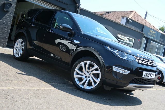 Land Rover Discovery Sport 2019 2.0 Td4 Hse Luxury Suv 4Wd Eu Black #2