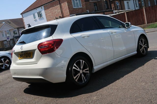 Mercedes-Benz A Class 2017 1.6 A160 Se Executive Hatchback White #3