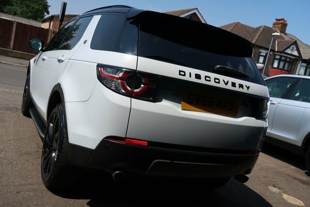 Land Rover Discovery Sport 2016 2.0 Td4 Hse Black Suv 4Wd Eur Black #5