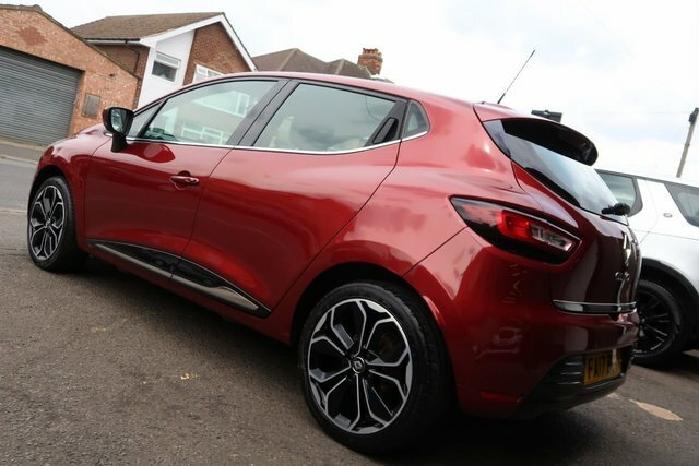 Renault Clio 2017 1.2 Tce Dynamique S Nav Hatchback Red #6