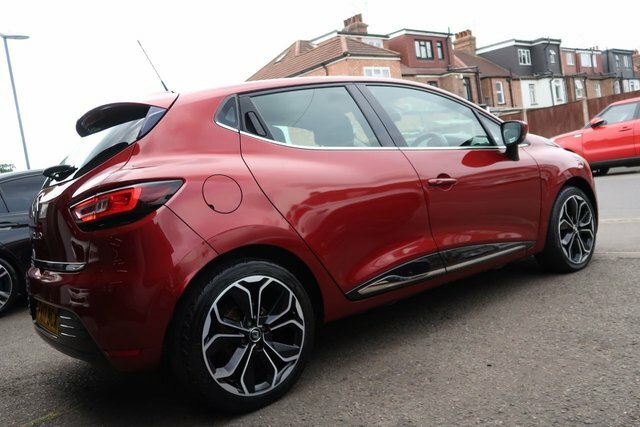 Renault Clio 2017 1.2 Tce Dynamique S Nav Hatchback Red #3