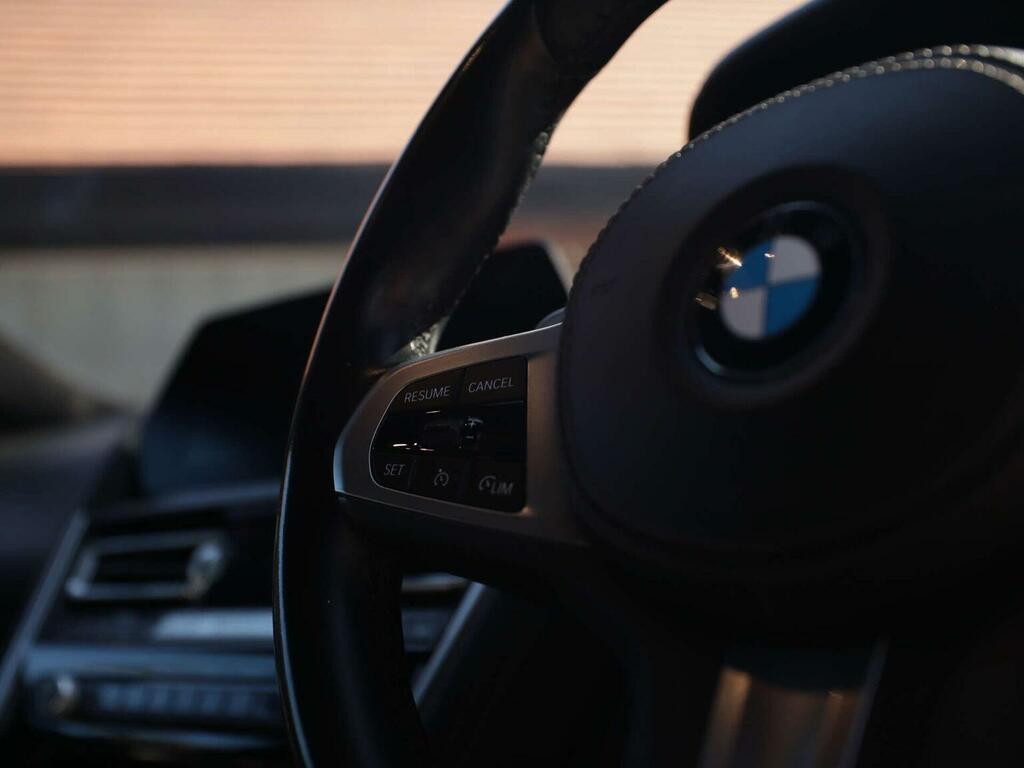 BMW 8 Series M850i Xdrive Black #21