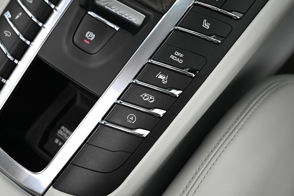 Porsche Macan 252 Pdk Grey #63