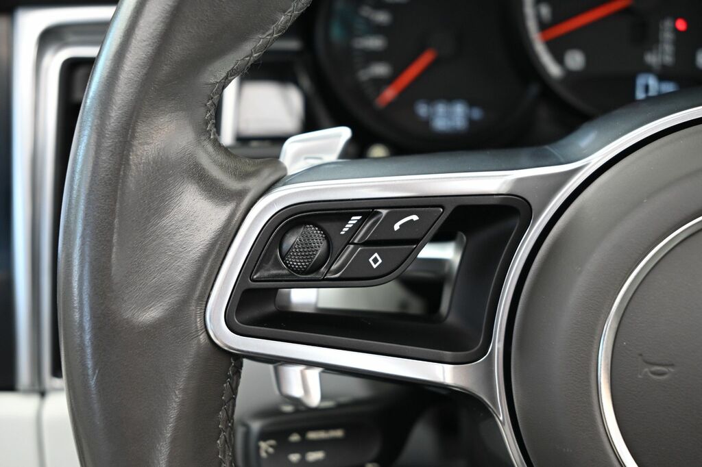 Porsche Macan 252 Pdk Grey #68