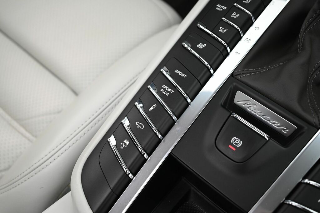 Porsche Macan 252 Pdk Grey #64