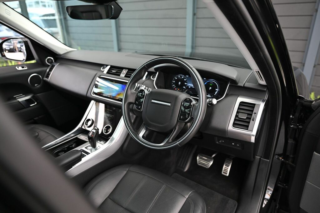 Land Rover Range Rover Sport 2.0 P400e 13.1Kwh Hse Gpf Dynamic Suv P LS20WZM Black #2
