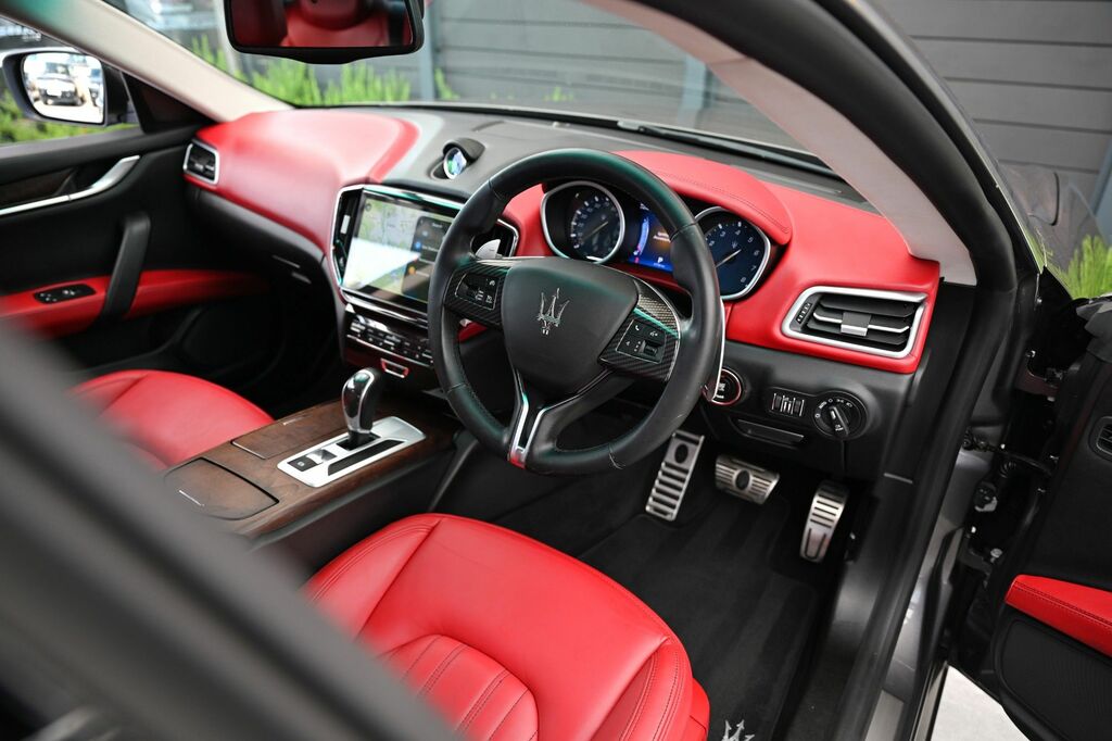 Maserati Ghibli Automatic Black #14