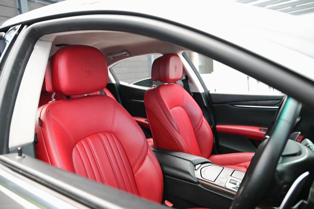 Maserati Ghibli Automatic Black #6