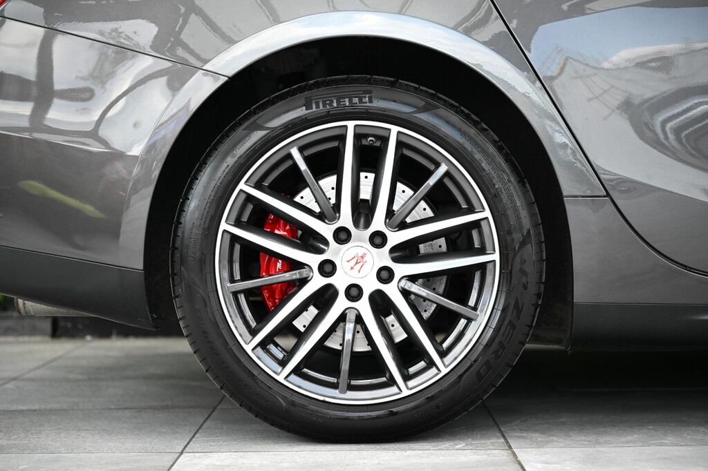 Maserati Ghibli Automatic Black #44