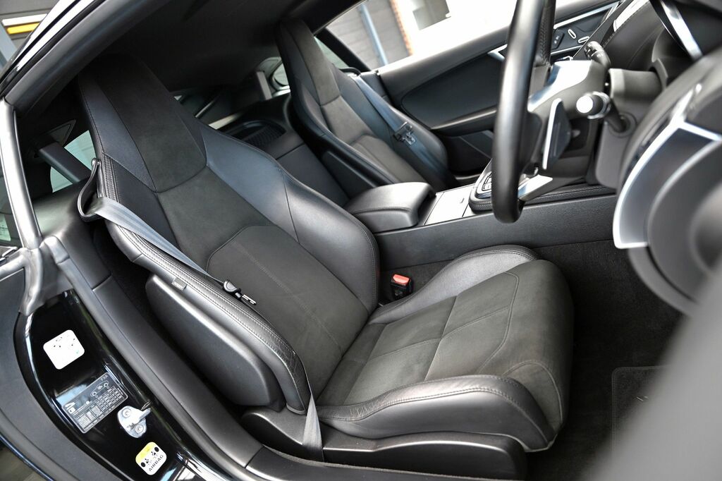 Jaguar F-Type 2.0I Gpf R-dynamic Coupe Euro 6 S Black #4