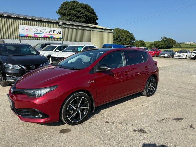 Toyota Auris 1.8 Vvt-h Design Hatchback Hybrid Cvt E Red