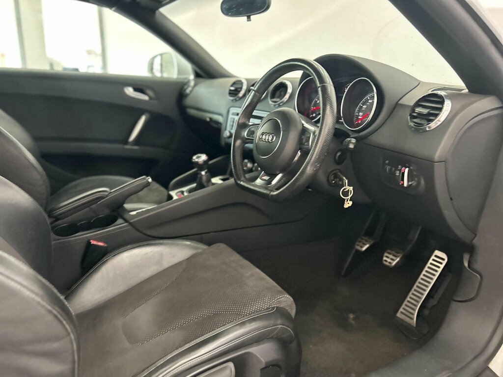 Audi TT 1.8T Fsi S Line  #20