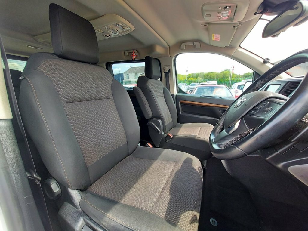 Toyota Proace Verso 2.0D Family Medium Mpv Mwb 8 Seat #18