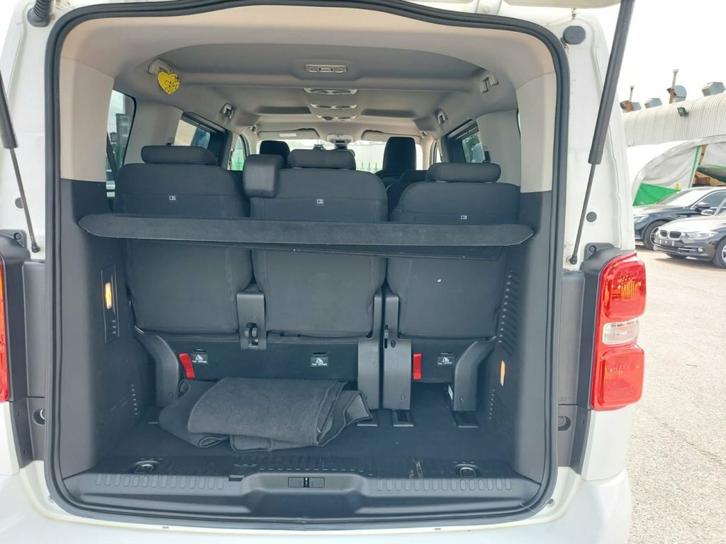 Toyota Proace Verso 2.0D Family Medium Mpv Mwb 8 Seat #31