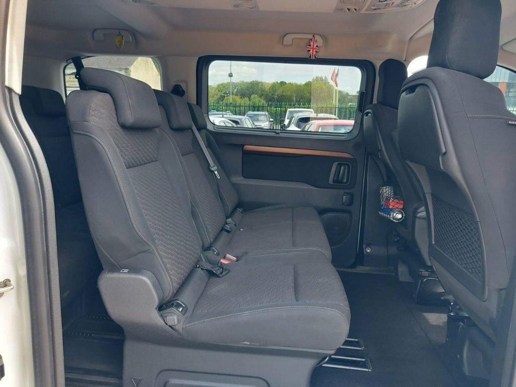 Toyota Proace Verso 2.0D Family Medium Mpv Mwb 8 Seat #24