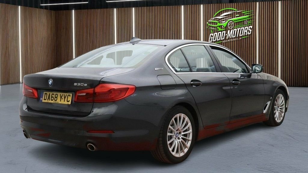 BMW 5 Series 2L Se Grey #4