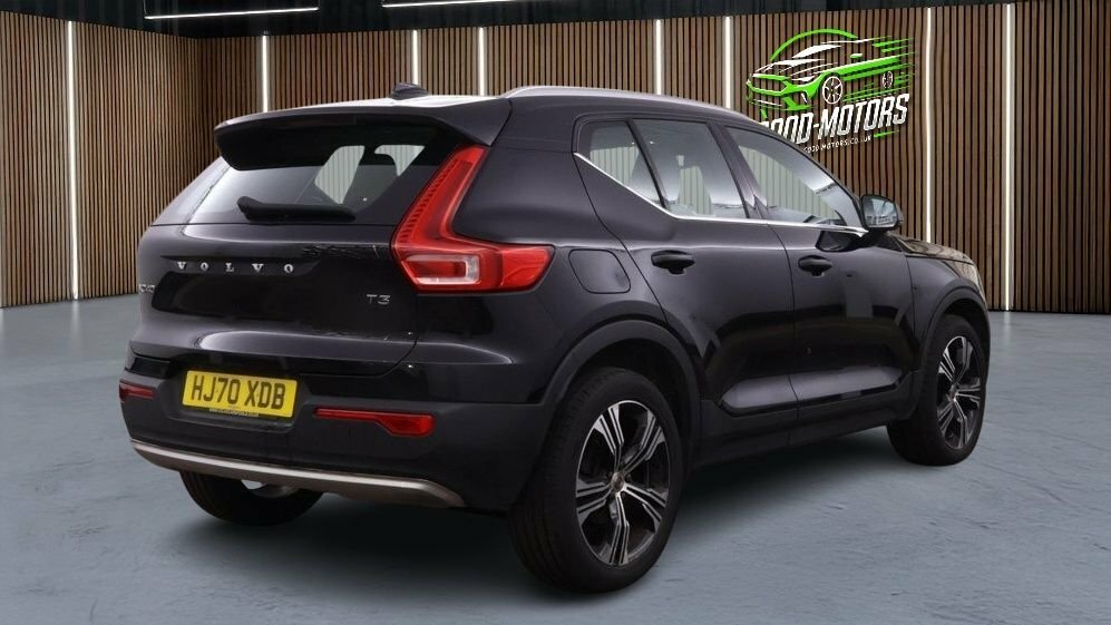 Volvo XC40 1.5L Inscription Pro Black #4
