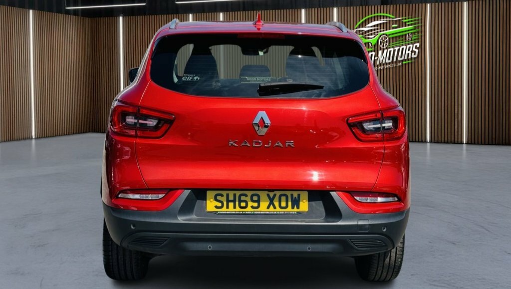 Renault Kadjar 1.3L Iconic Red #5