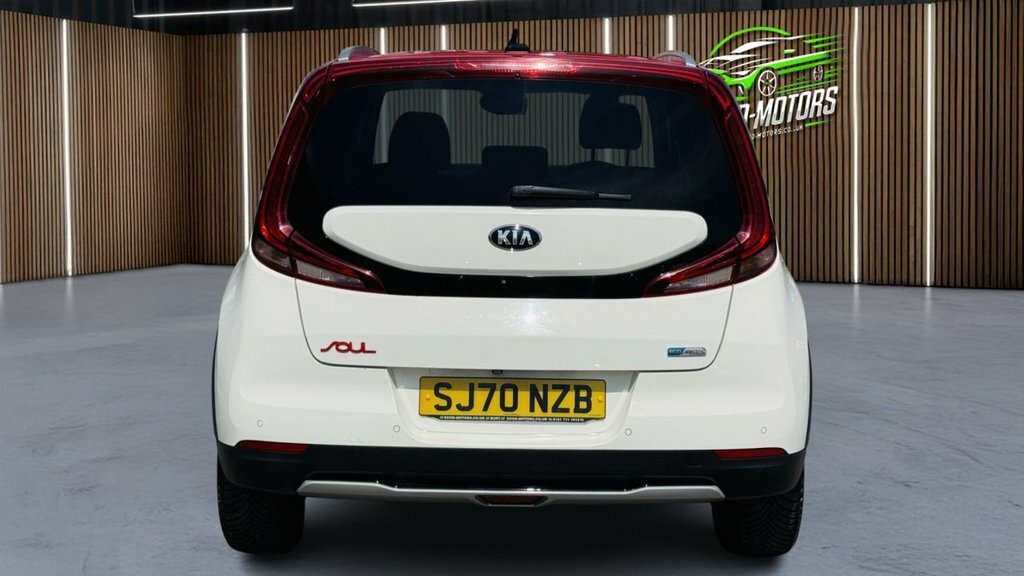 Kia Soul First Edition White #7