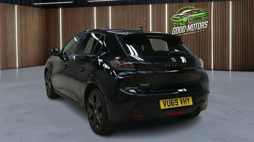 Peugeot 208 1L Allure Black #4