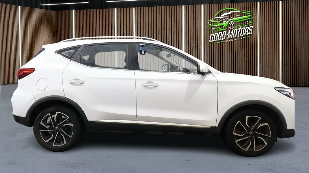MG ZS 1L Exclusive White #2
