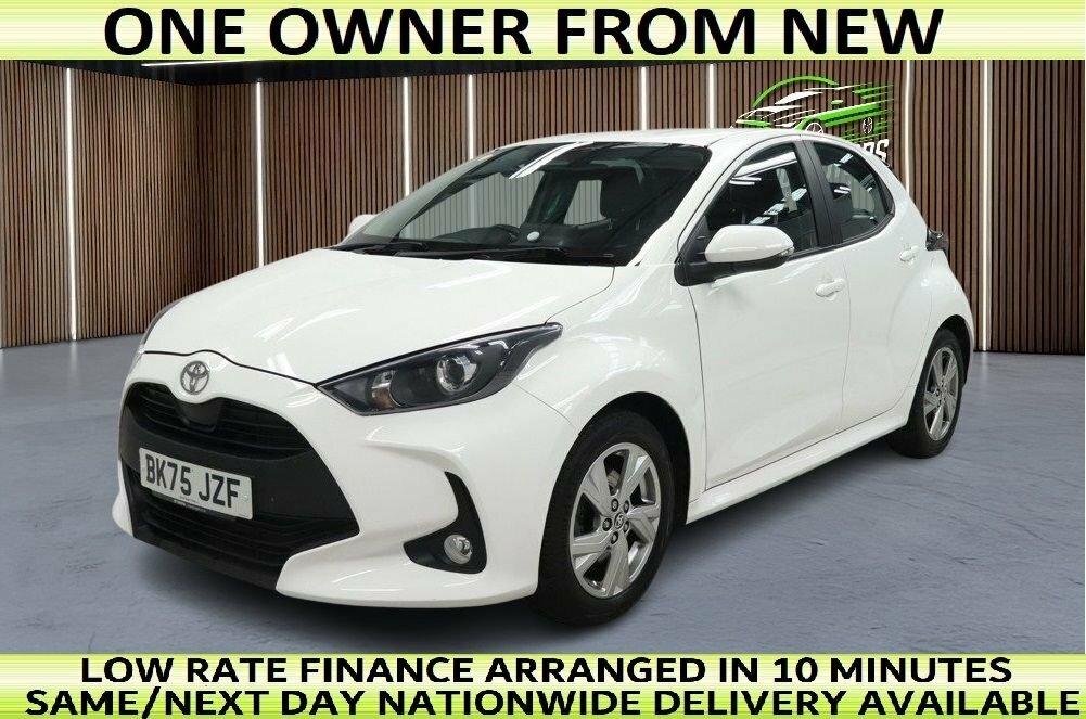 Toyota Yaris 1L Icon White