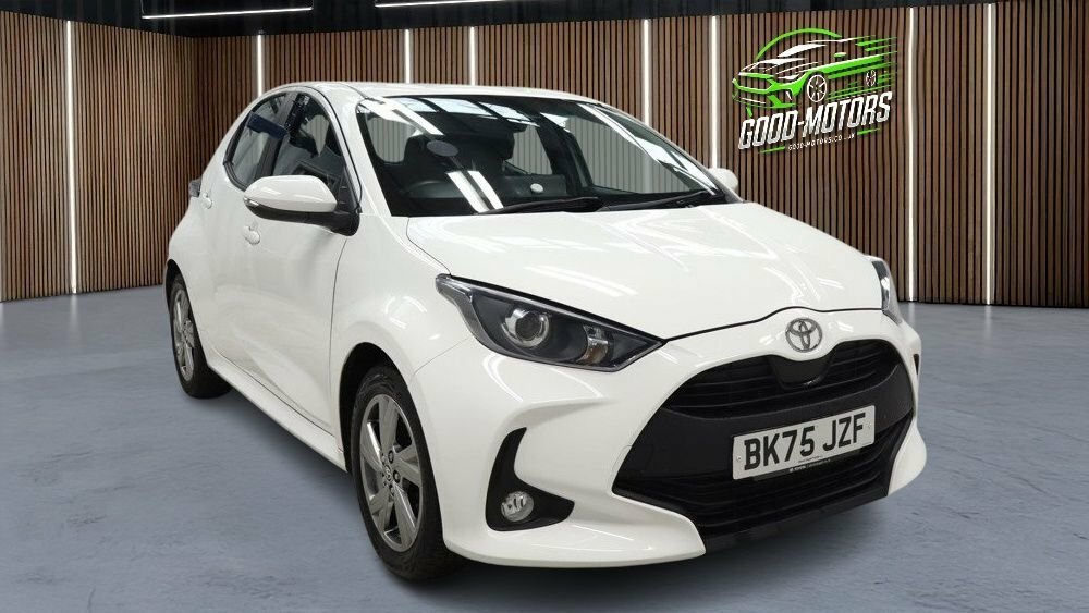 Toyota Yaris 1L Icon White #2