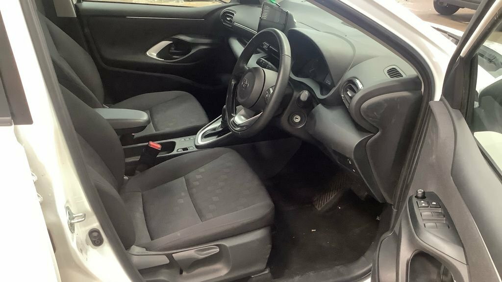 Toyota Yaris 1.5 Vvt-h Gr Sport E-cvt Euro 6 Ss Black #9