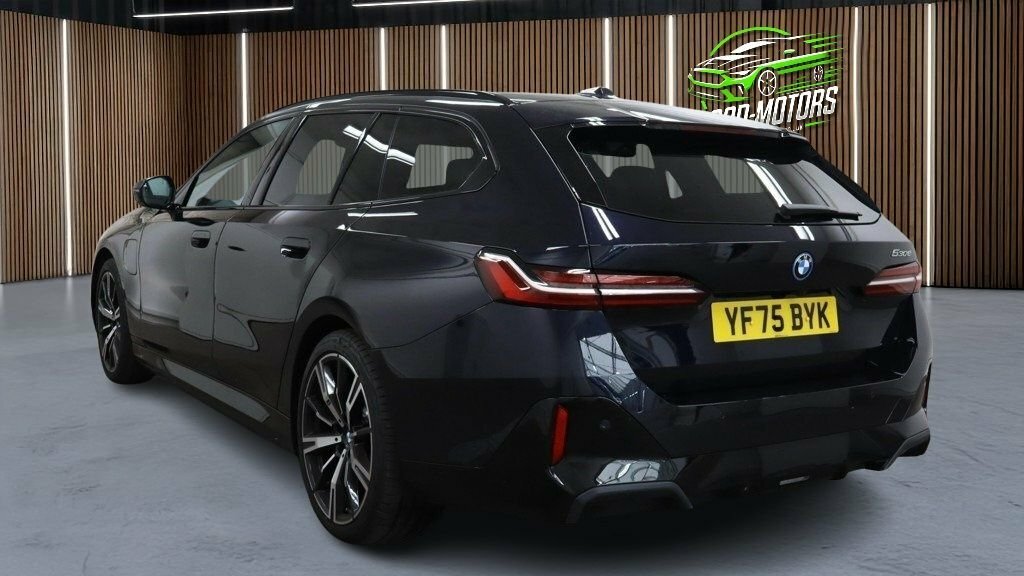 BMW 5 Series 2L M Sport Black #5