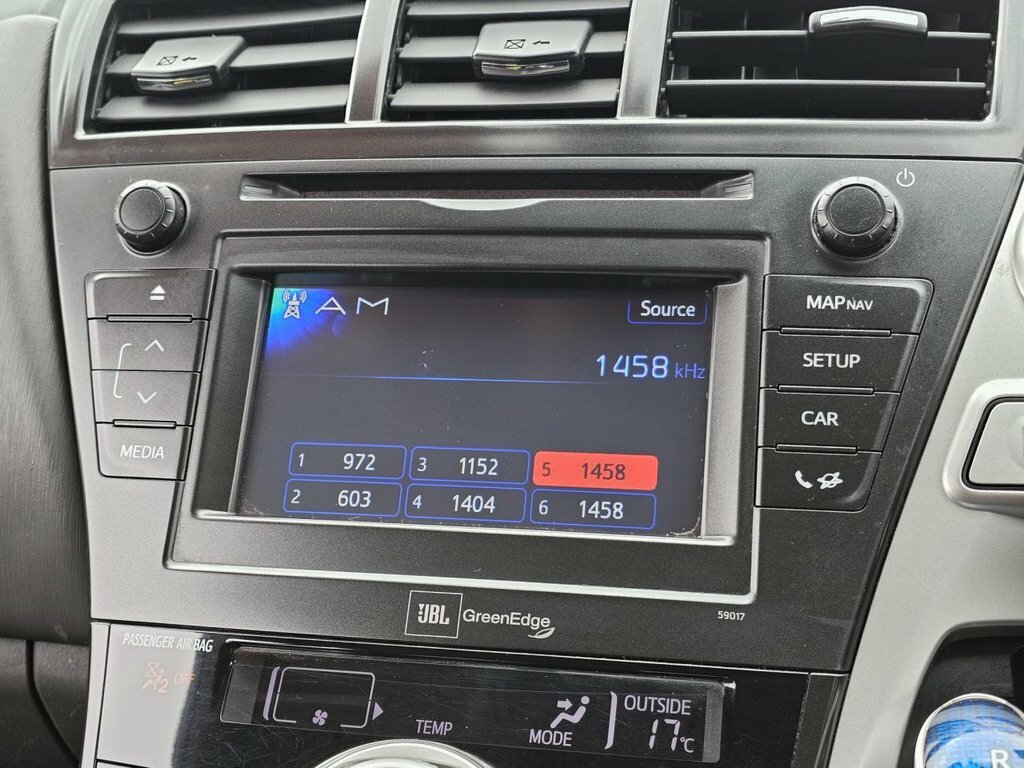 Toyota Prius+ #30